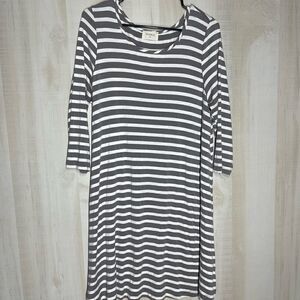 Everly gray and‎ white striped shirt dress, size XL